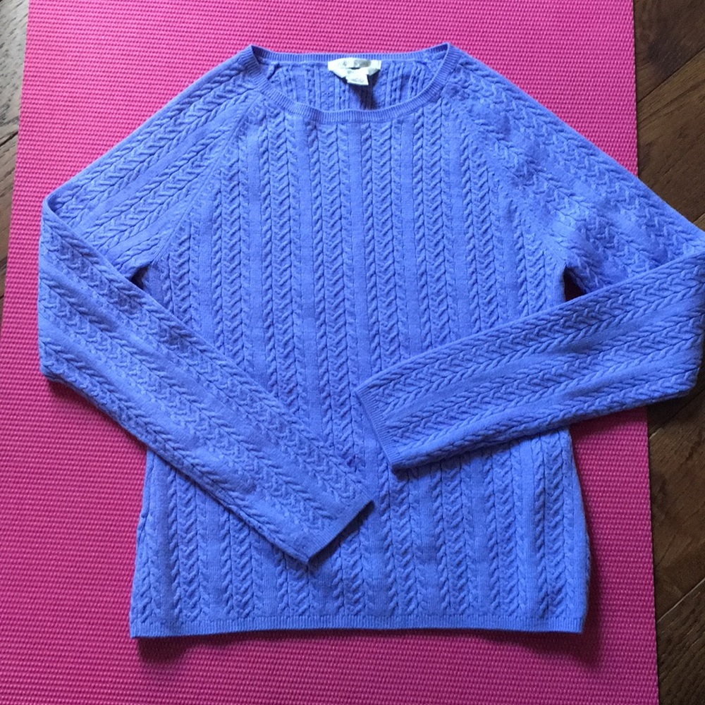 Purple stretch cable knit lightweight sweater 🌸